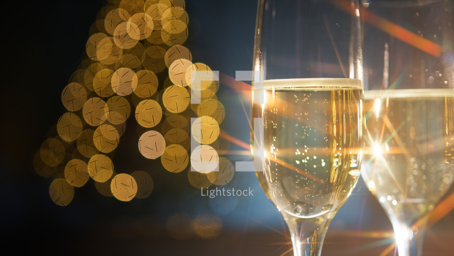 Flashing lights on Champagne glasses for new year