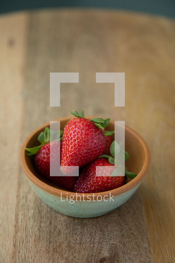 bowl of strawberries 