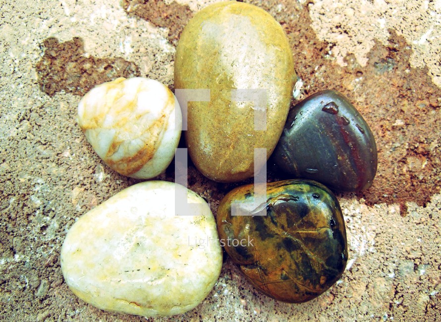 five smooth stones 