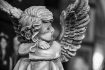 an angel statue 