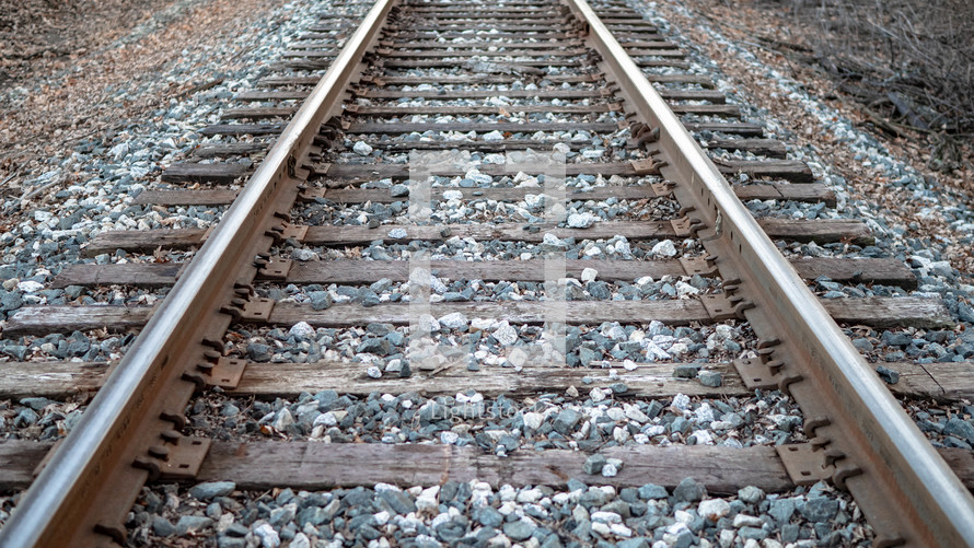 train tracks 