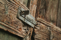 latch on old barn doors 
