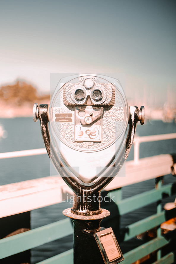 viewfinder scope on a pier 