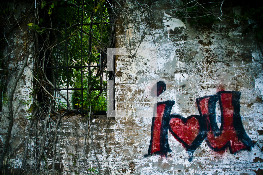 I Heart U graffiti on a wall
