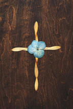 cross of flower petals 