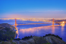 Golden Gate Bridge at dusk, San Fransisco, California, USA.
