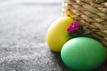 Easter eggs and spring flowers 