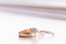 gold wedding bands and diamond ring 