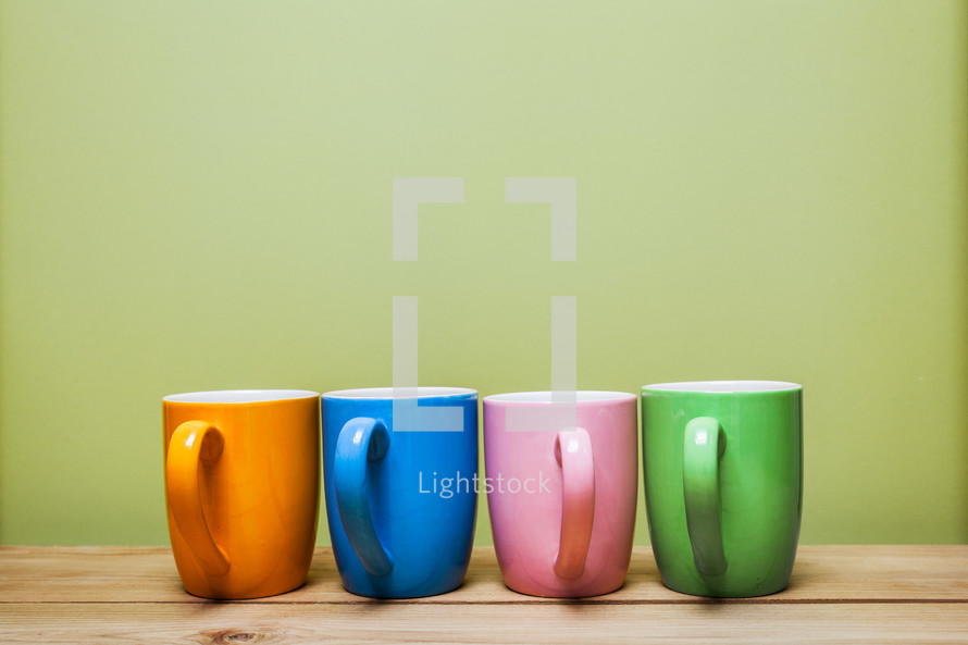 four mugs 