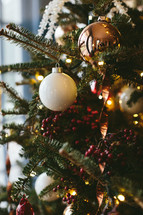 ornaments on a Christmas tree 