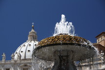 fountain in St Peter's Square