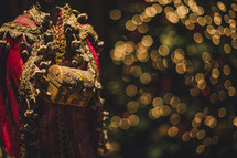 wise men and bokeh lights 