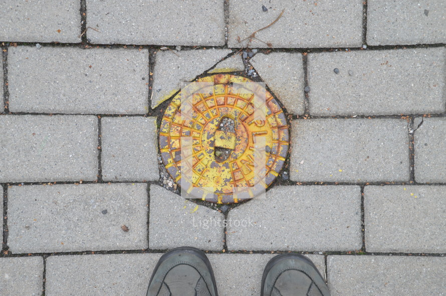 man hole cover 