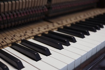 piano keys 