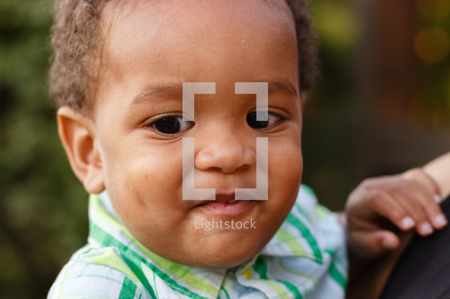 face of an infant boy 