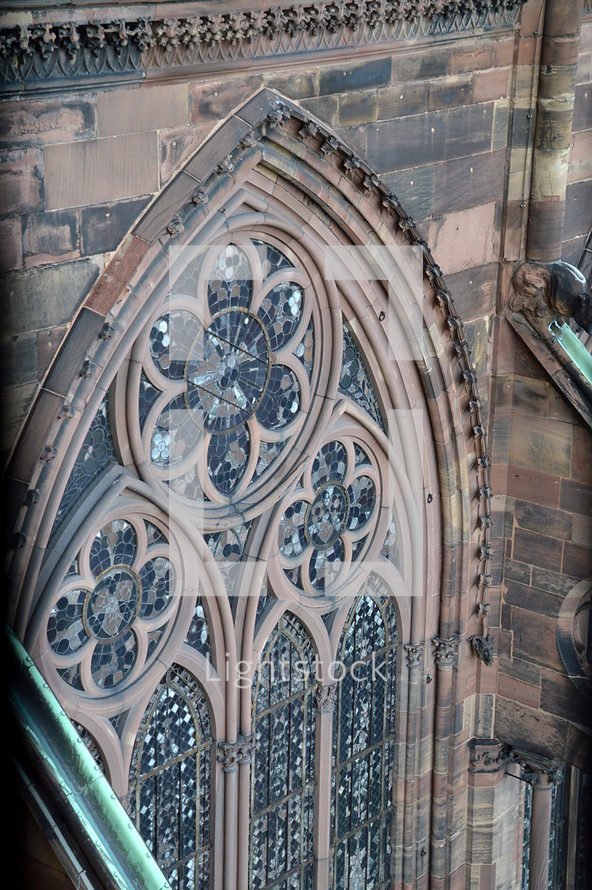 Details of a Gothic cathedral.
cathedral, old, Gothic, Gothic age, Gothic style, Gothic period, gothically, Europe, sandstone, freestone, brownstone, ogive, pointed arch, tower, exterior, church, high, copper, flying buttresses, tall, slim, slender, gargoyle, waterspout, spout, figure, statues