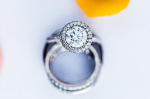 Bridal wedding ring large round circle solitaire 