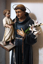 Saint Anthony of Padua. Basilica Concattedrale di Santa Maria Assunta, Abruzzo, Italy