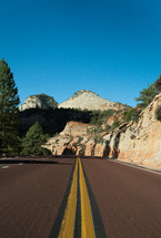 road in Mt Zion national park 