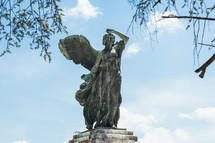 The bronze statue in Della Vittoria Square of the goddess Victory in realized by Dario Manetti and Carlo Rivalta in 1925