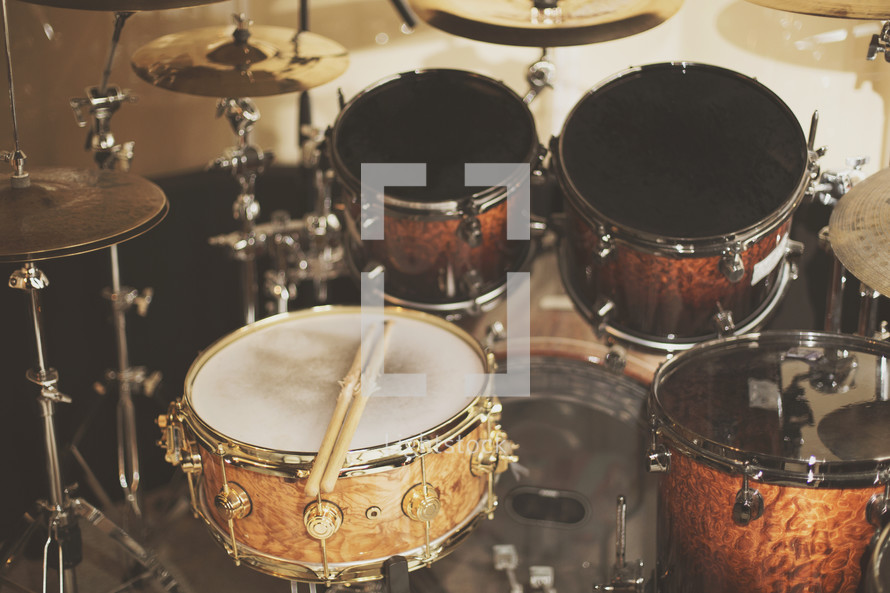 drum set and cymbals 
