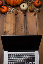 laptop computer and pumpkin border 