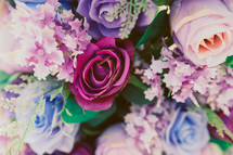purple and pink bouquet of roses 