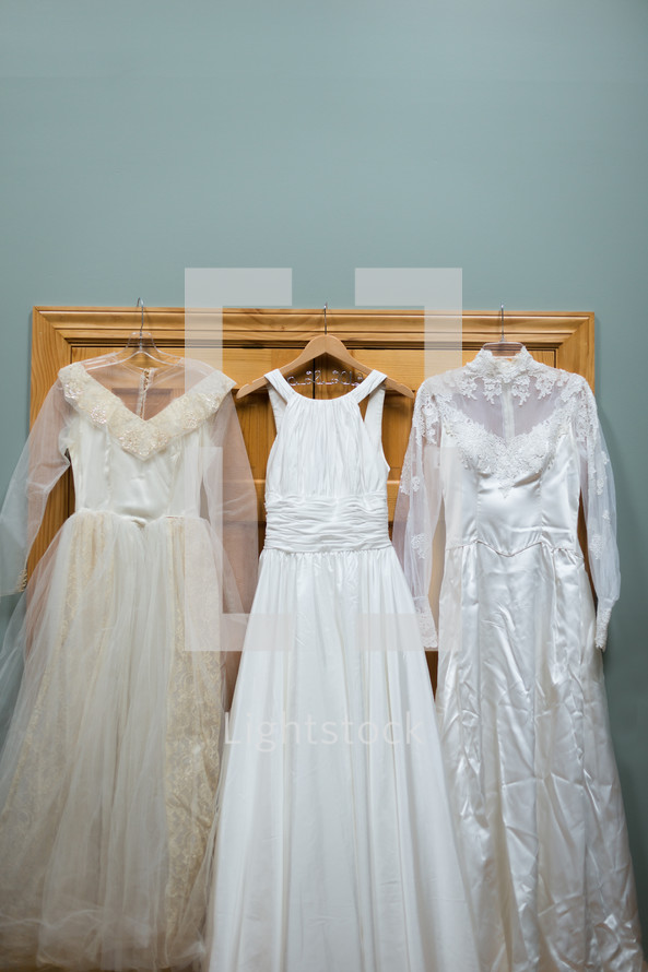wedding gowns 