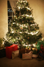Decorated Christmas Tree with gifts
