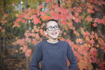 happy kid in fall 
