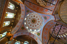detailed rotunda in a muslim mosque 