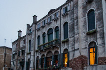 exposed brick on the side of a building in Venice
