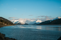 Turnagain Arm - water and mountains