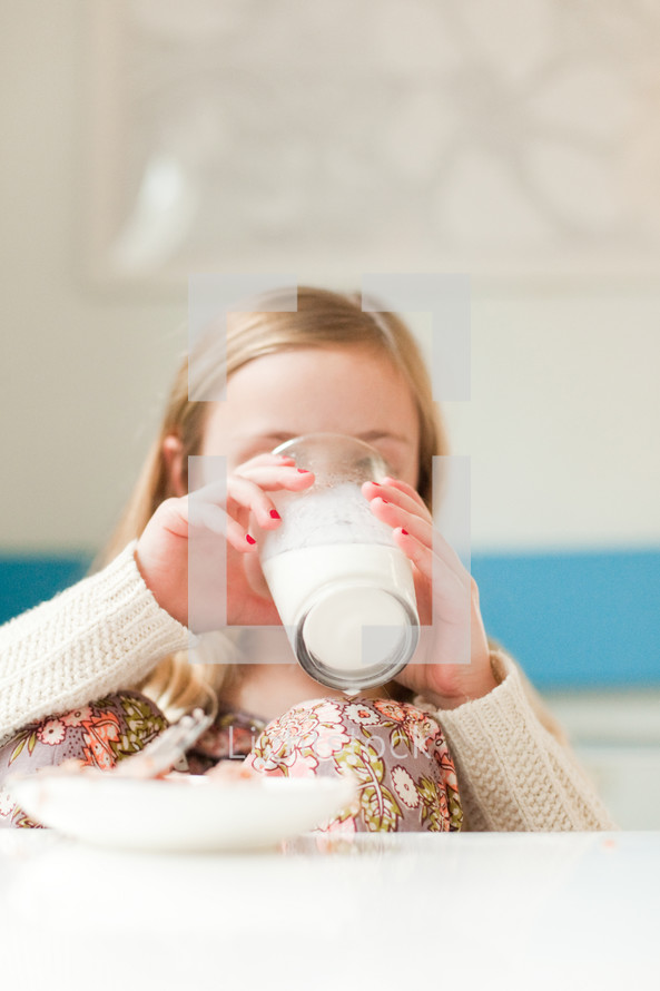 child drinking milk 