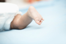 newborn foot 
