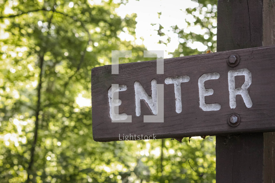 enter sign in a nature preserve
