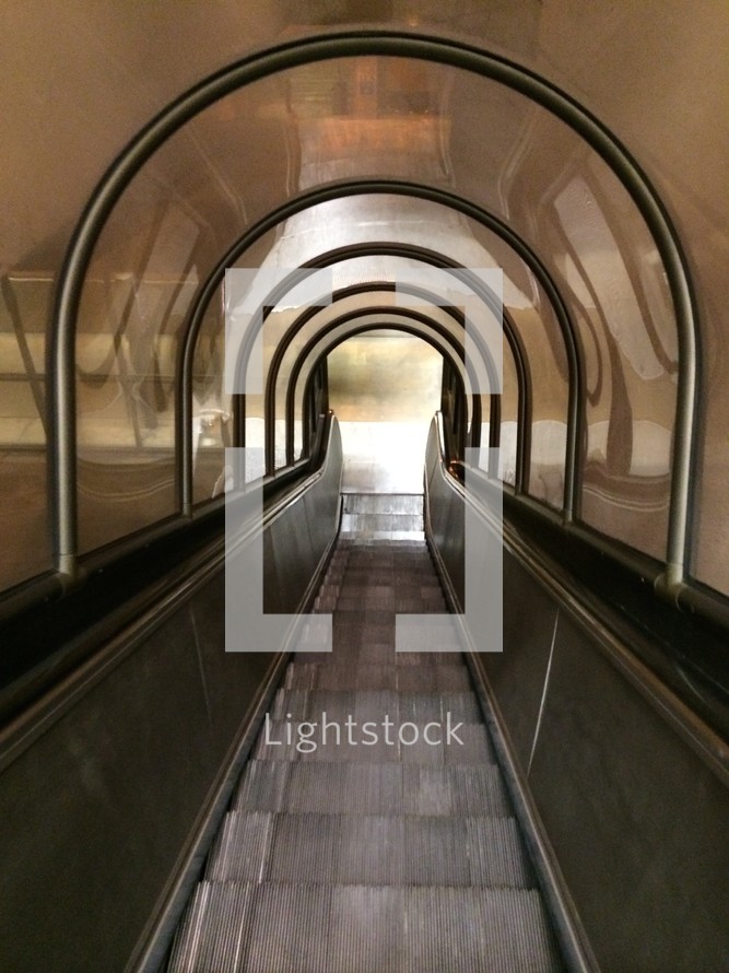 escalator tunnel 