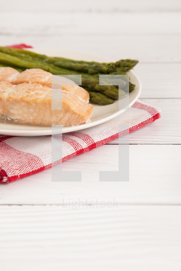 Simple Cooked Salmon Slices and Asparagus Spears