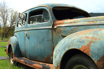 old rusty car for sale
