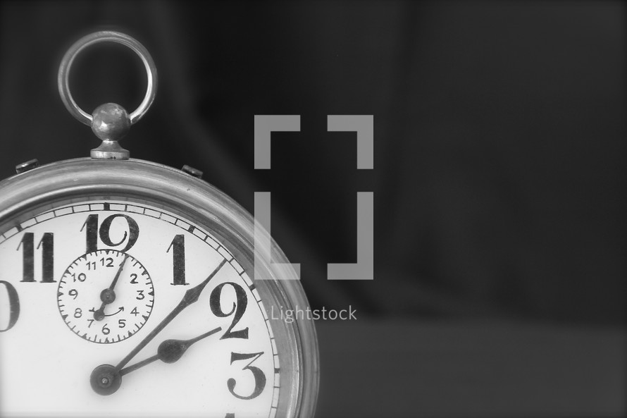 Alarm clock face time 2:00