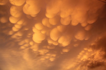 bubbly clouds 
