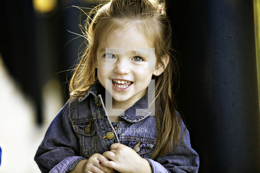 Little girl smiling 
