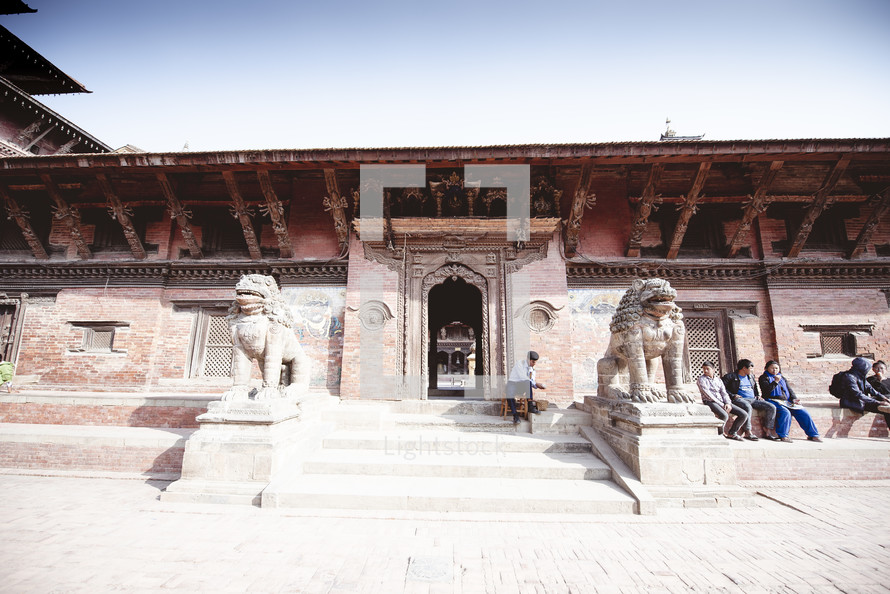 architecture and statues in Tibet 