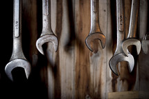 wrenches 