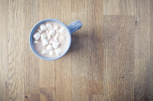 hot chocolate with marshmallows 