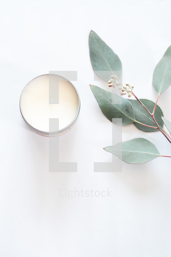 candle and leaves 