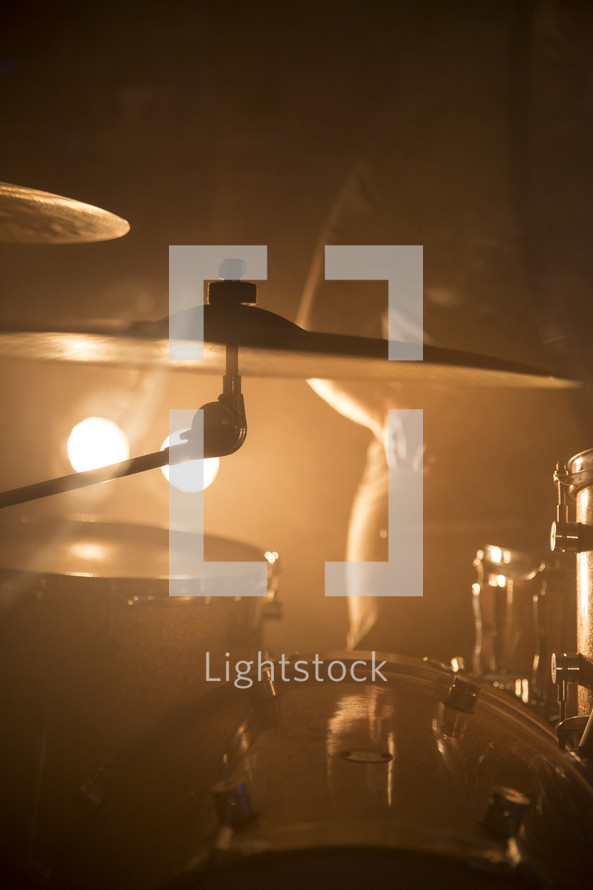 symbol on a drum set 
