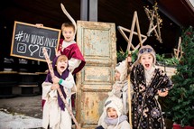 kids in a Christmas play 