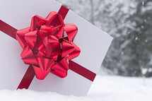 gift box in snow 