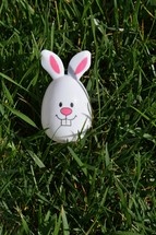 Easter bunny Easter egg in grass